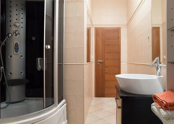 Gazde/Camere de închiriat Kukucinova Bratislava