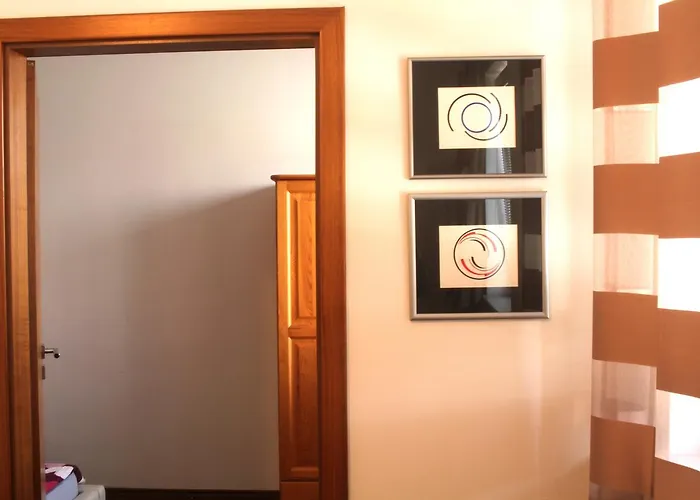 Gazde/Camere de închiriat Kukucinova Bratislava