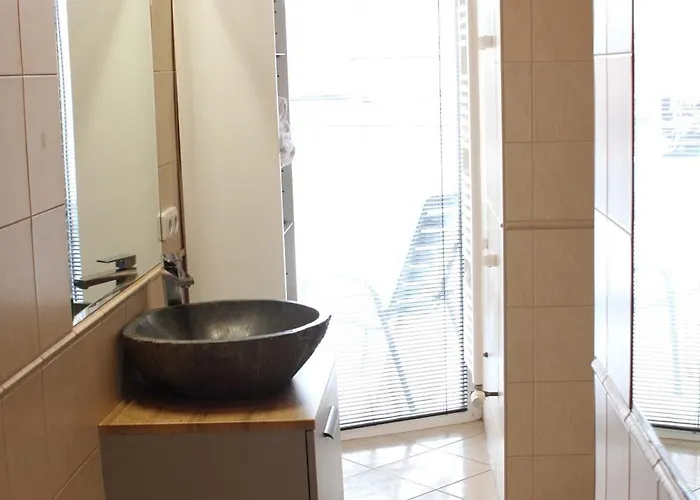 Kukucinova * ブラチスラヴァ